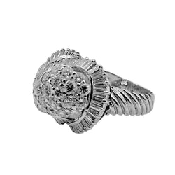 Bague dôme en or blanc et diamants - Castafiore