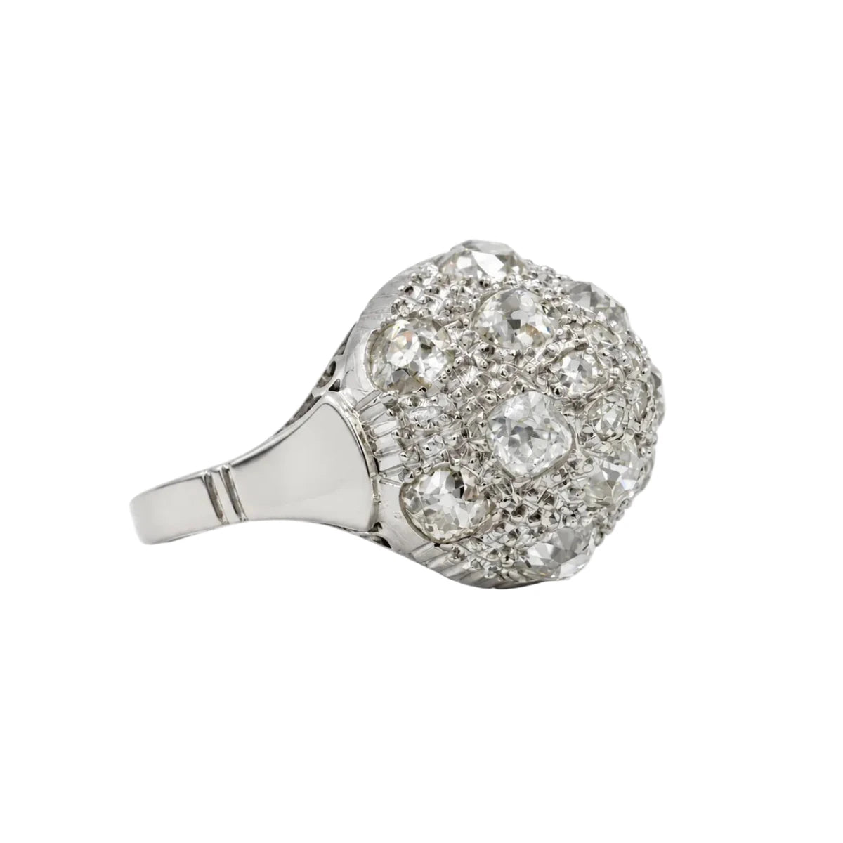 Bague Dôme en or blanc, platine et diamants - Castafiore