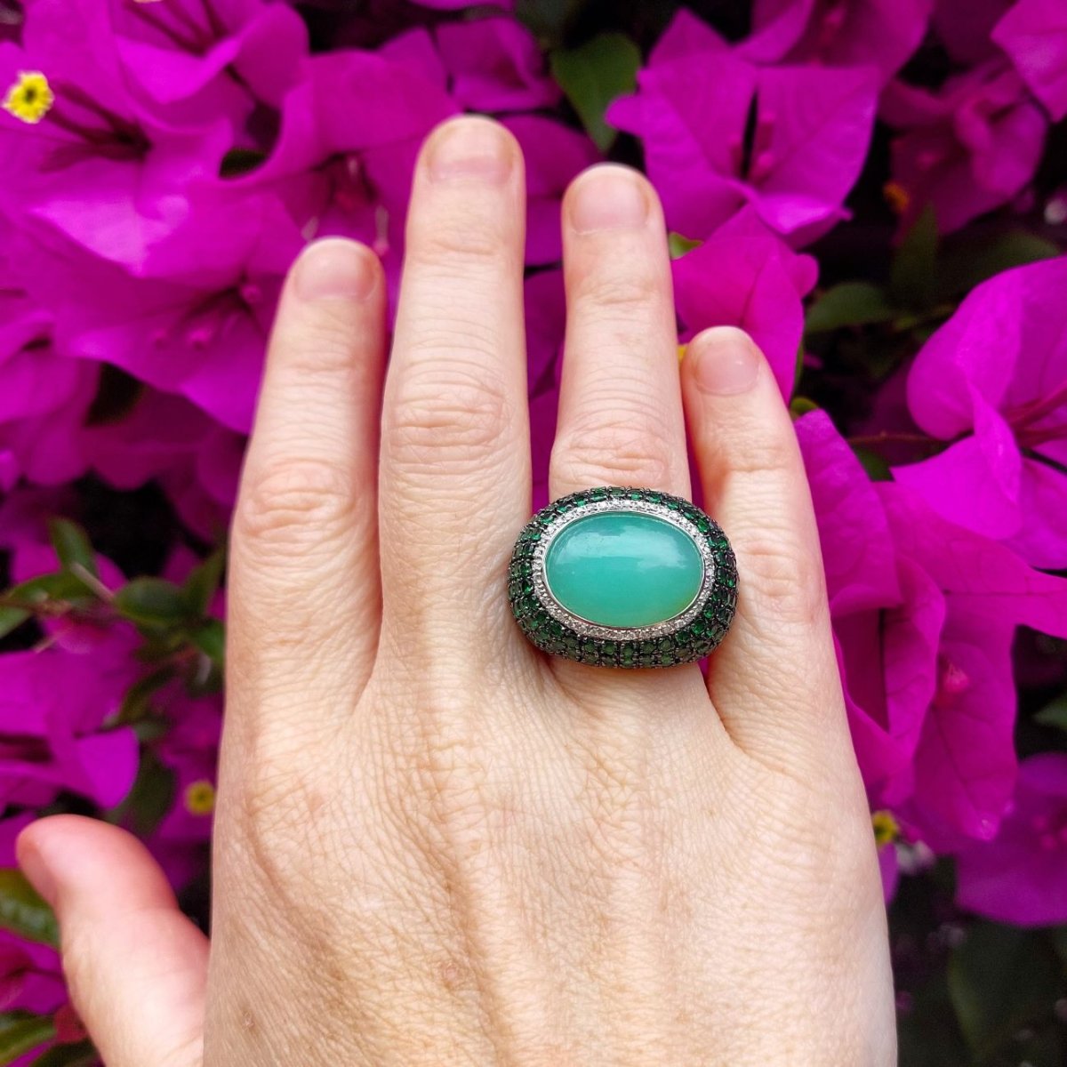 Bague Dôme en or blanc, quartz, grenats et diamants - Castafiore