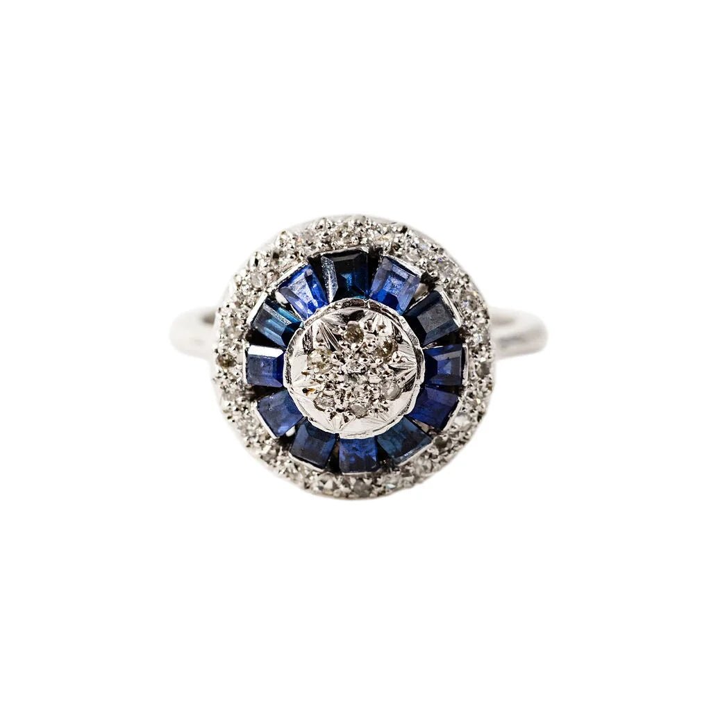 Bague Dôme en or blanc, saphirs et diamants - Castafiore