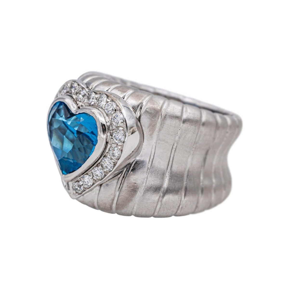 Bague Dôme en or blanc, topaze et diamants - Castafiore