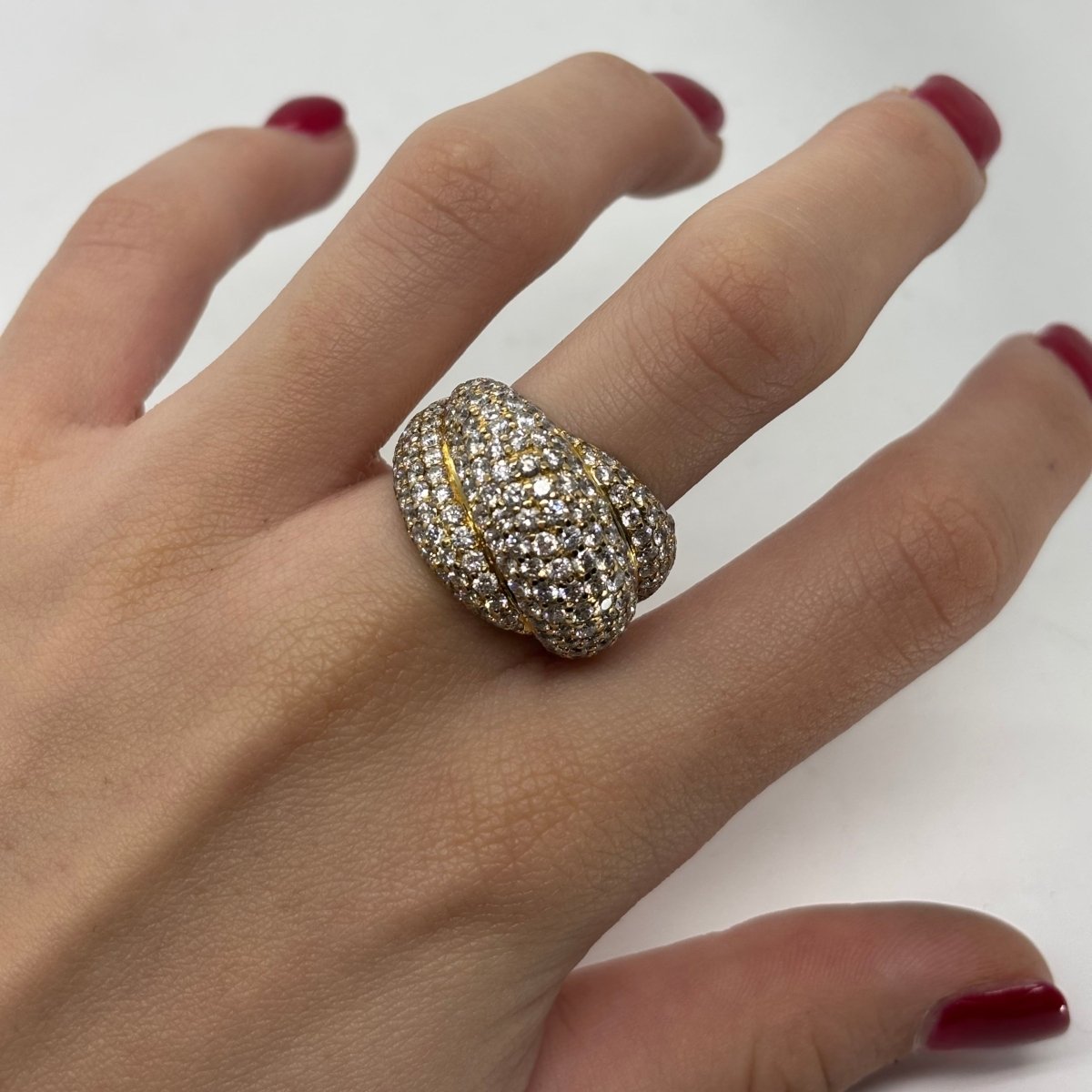 Bague Dôme en or jaune et diamants - Castafiore