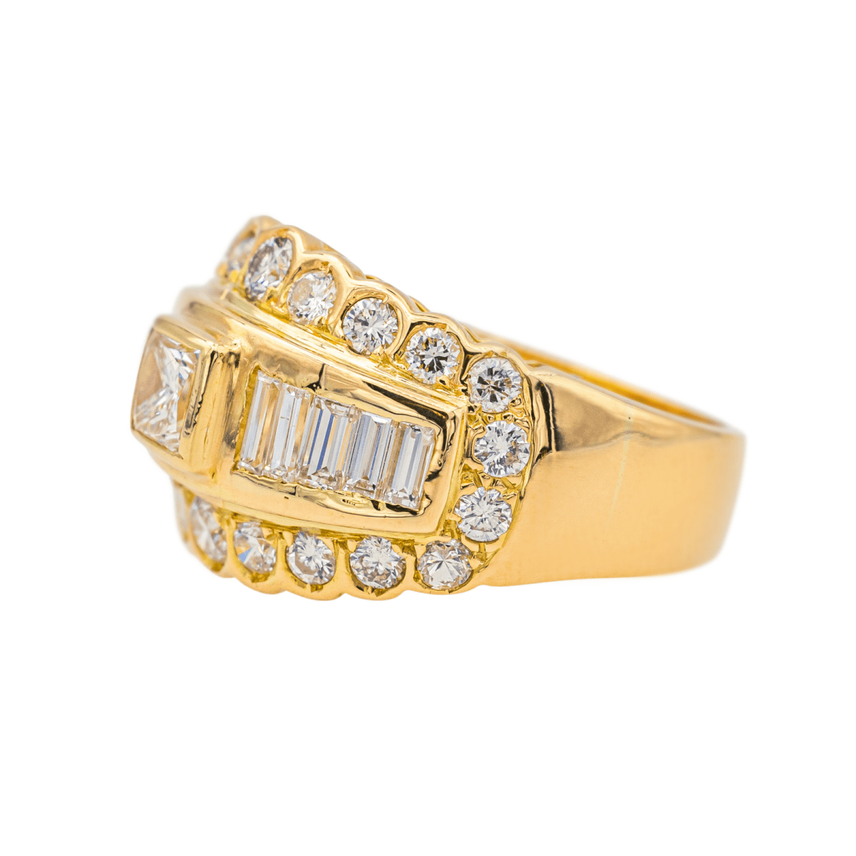 Bague Dôme en or jaune et diamants - Castafiore