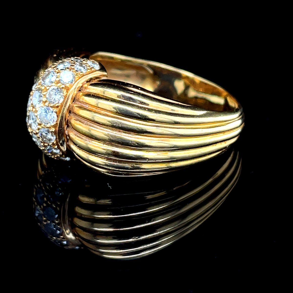 Bague Dôme en or jaune et diamants - Castafiore