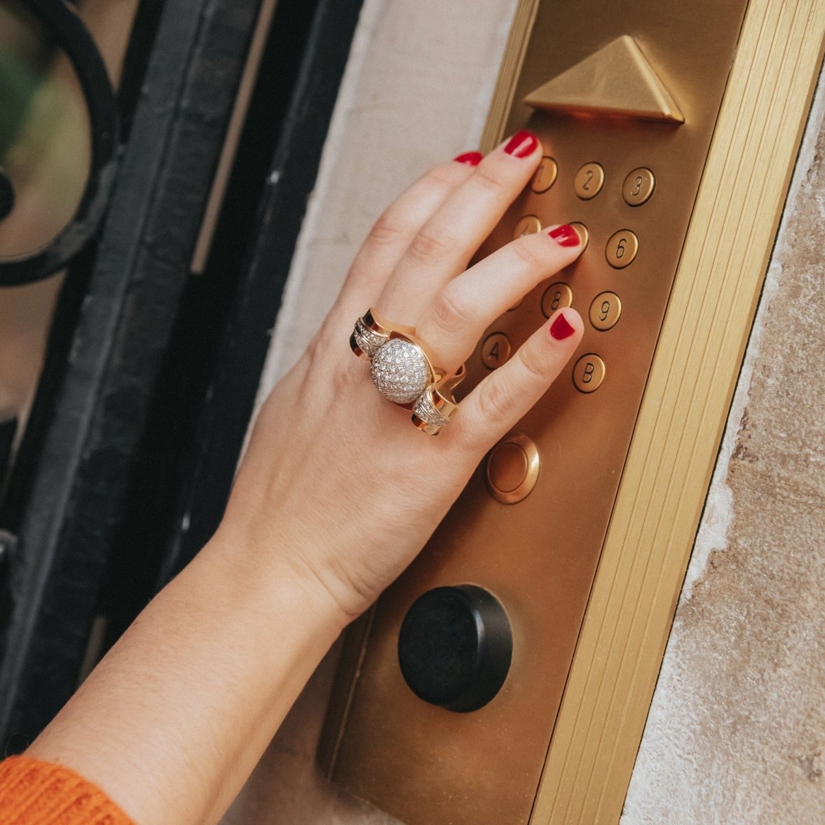 Bague Dôme en or jaune et diamants - Castafiore
