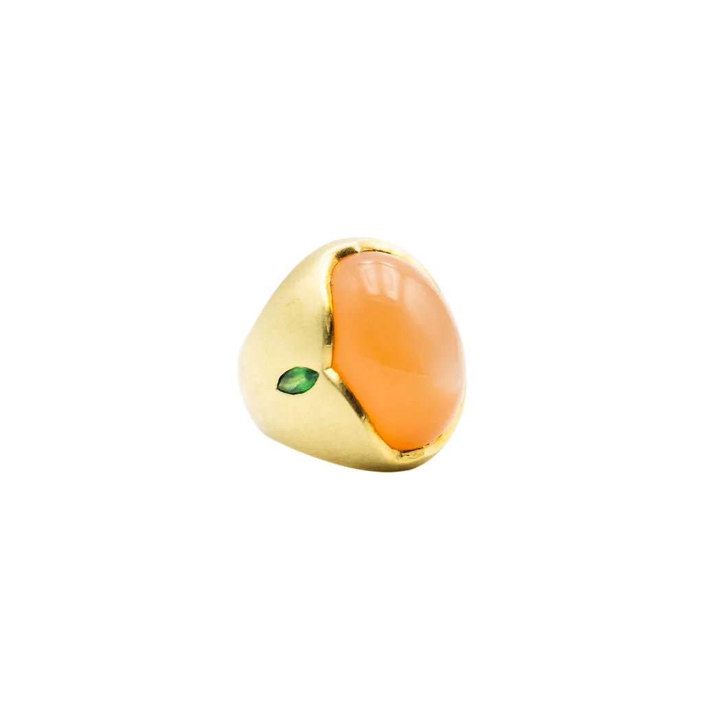 Bague Dôme en or jaune et pierre de lune - Castafiore