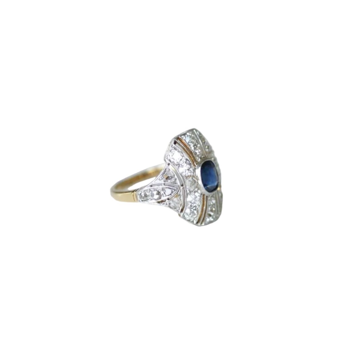 Bague Dôme en or jaune, platine, saphir, et diamants - Castafiore