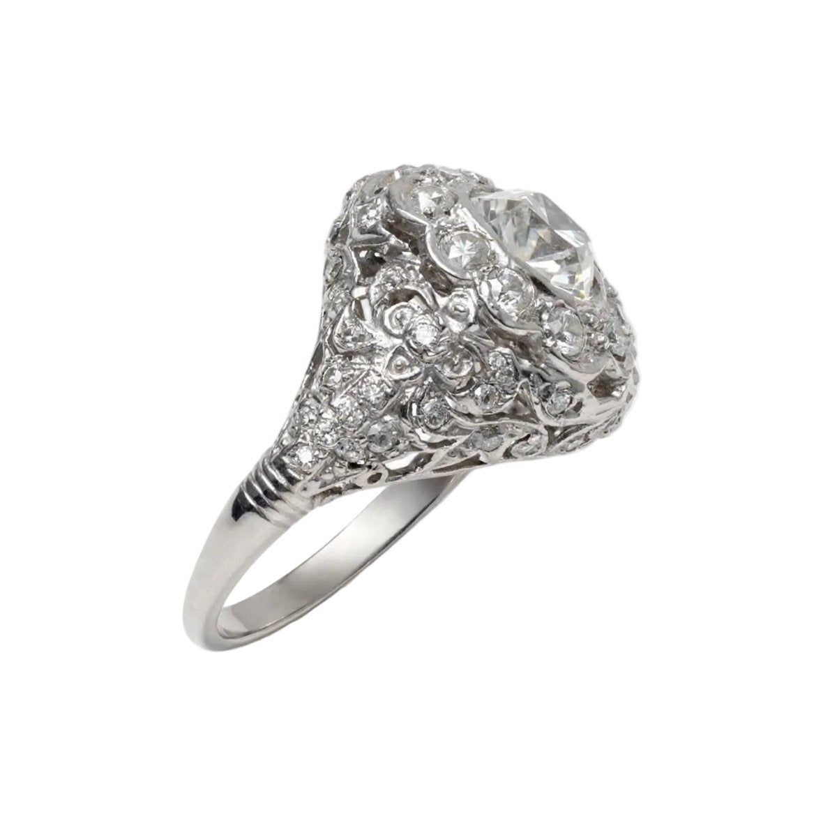 Bague Dôme en platine et diamants - Castafiore