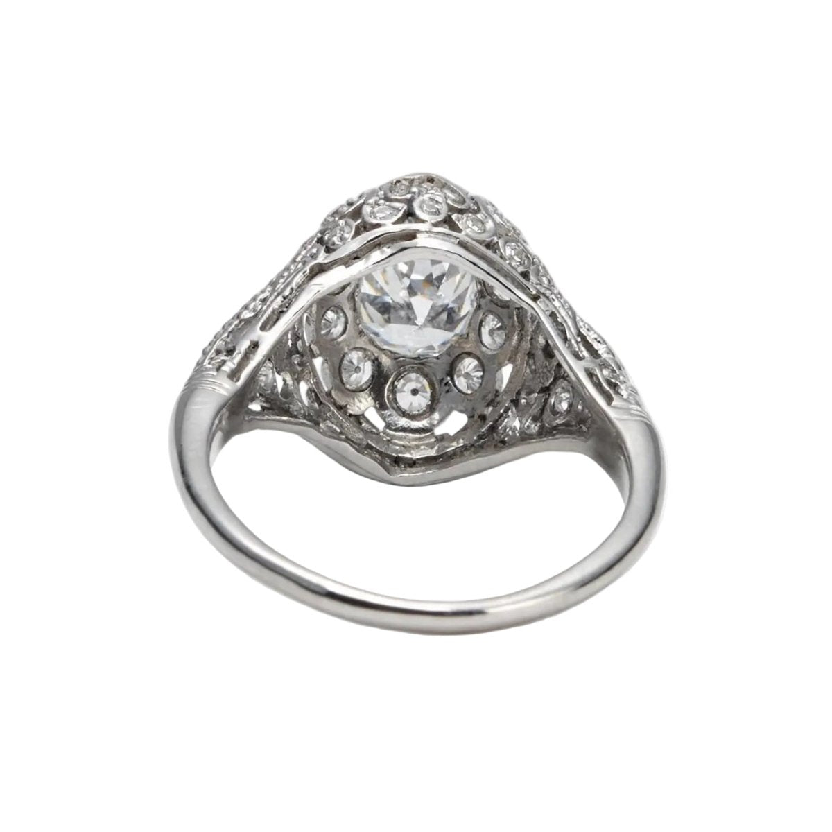 Bague Dôme en platine et diamants - Castafiore