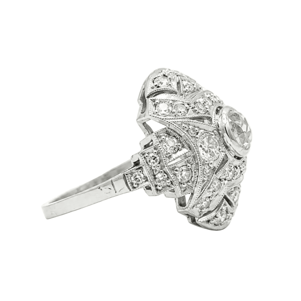 Bague Dôme en platine et diamants - Castafiore