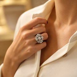 Bague Dôme en platine et diamants - Castafiore