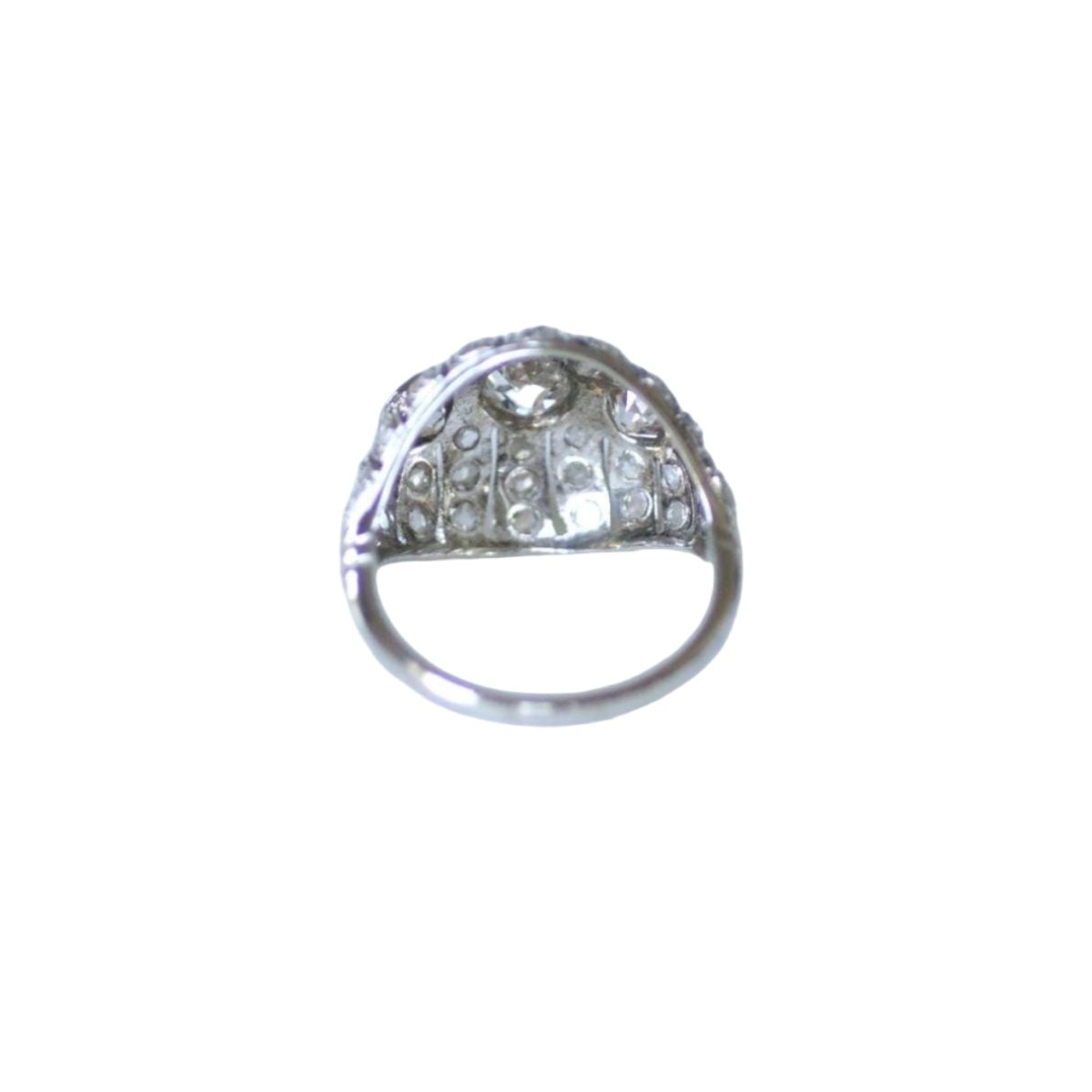 Bague Dôme en platine et diamants - Castafiore
