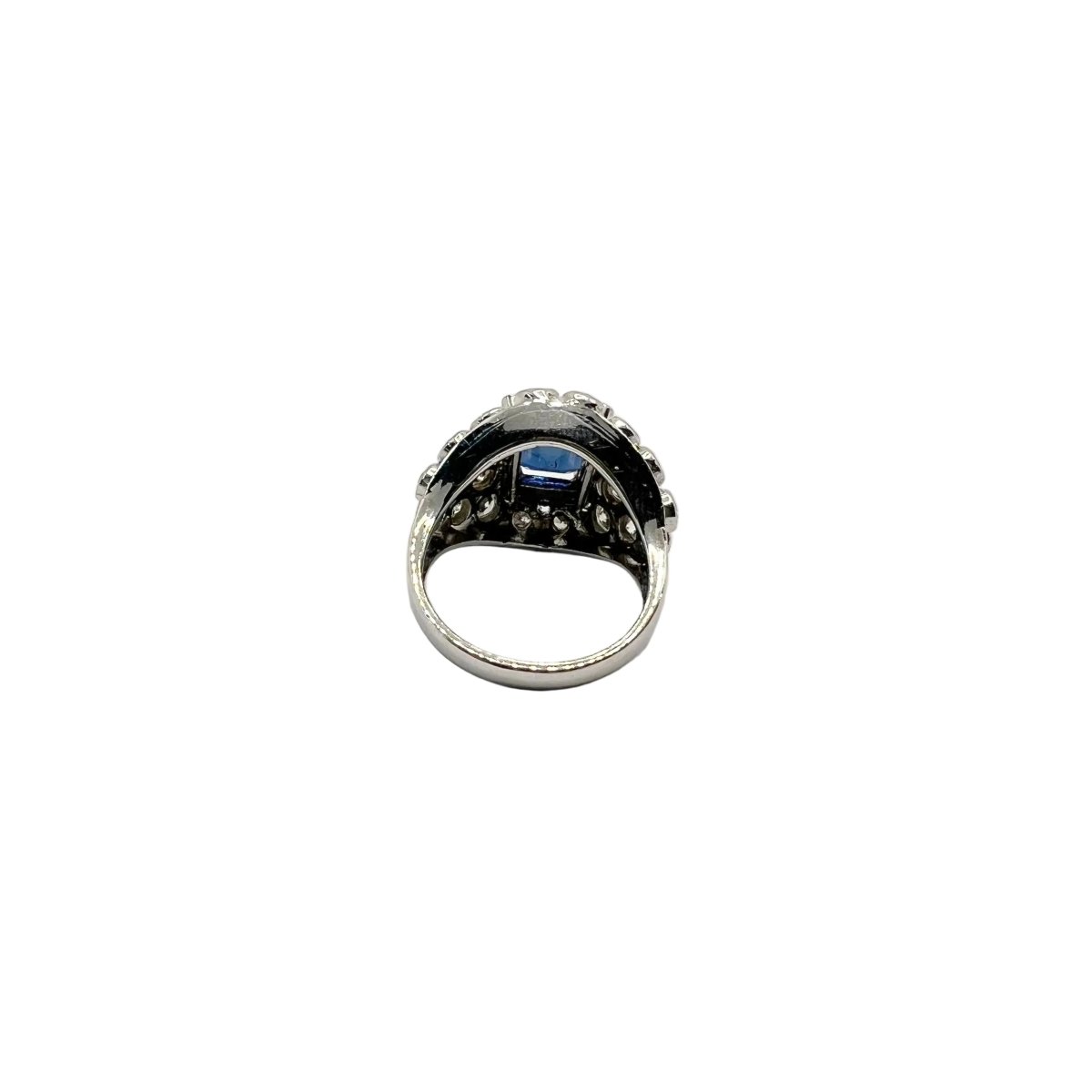 Bague Dôme en platine, saphir et diamants - Castafiore