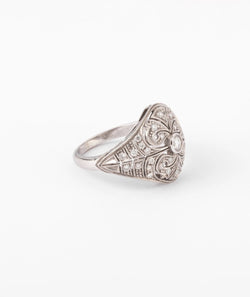 Bague dôme or gris et diamants ciselée - Castafiore