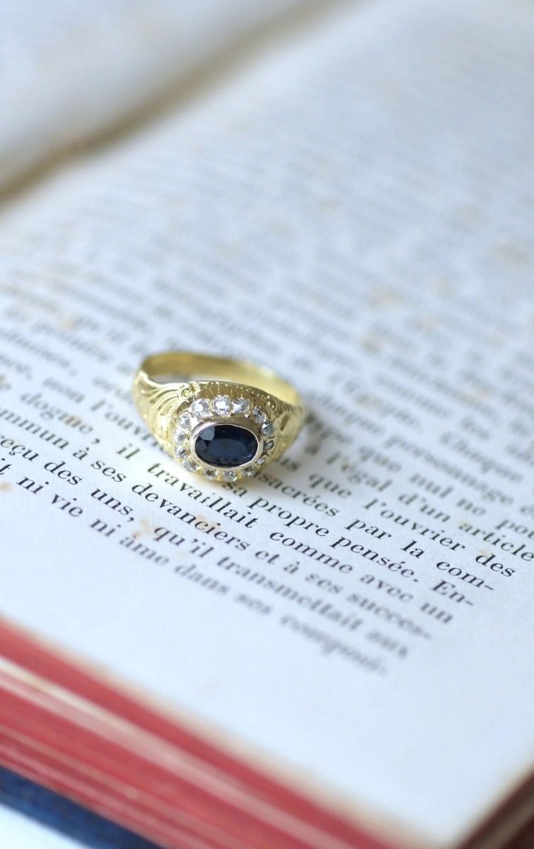 Bague dôme saphir entourage diamants - Castafiore