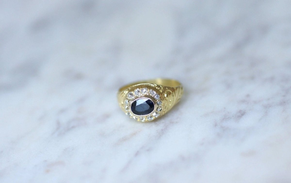 Bague dôme saphir entourage diamants - Castafiore