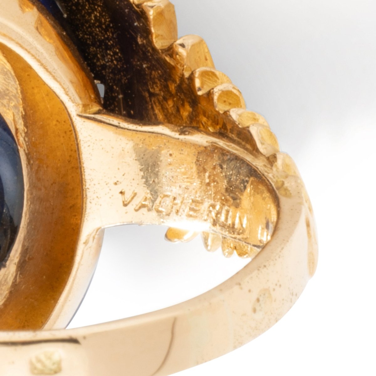 Bague Dôme VACHERON CONSTANTIN en or jaune et lapis lazuli - Castafiore