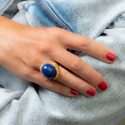 Bague Dôme VACHERON CONSTANTIN en or jaune et lapis lazuli - Castafiore
