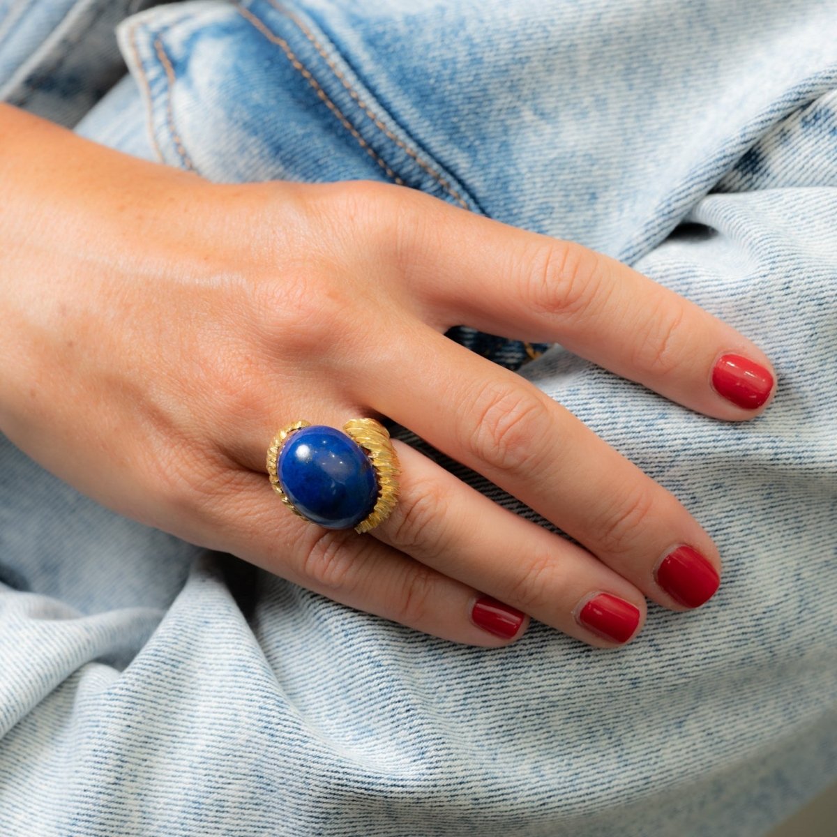 Bague Dôme VACHERON CONSTANTIN en or jaune et lapis lazuli - Castafiore