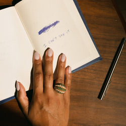 Bague Dôme VAN CLEEF & ARPELS Twist en or jaune, chrysoprases et perles