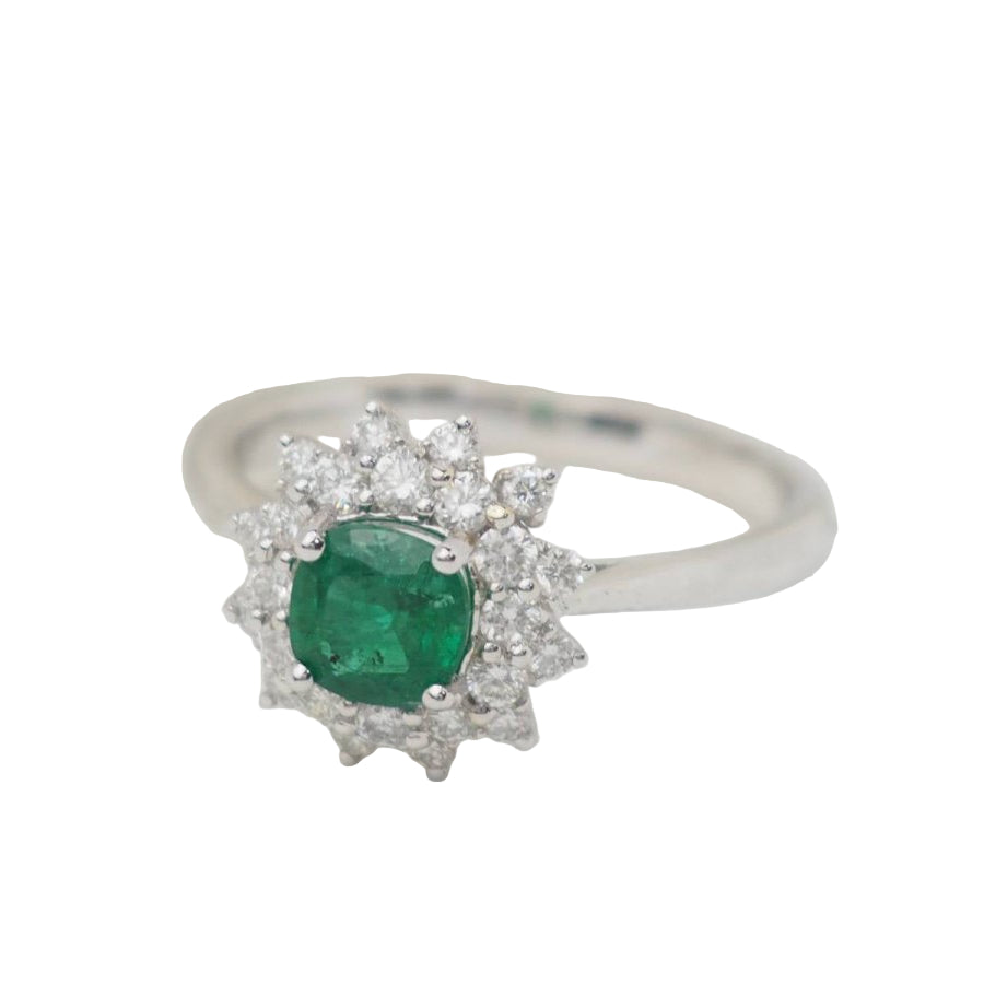 Bague double entourage en or blanc, émeraude 0.64ct et diamants - Castafiore