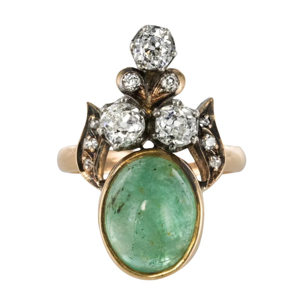 Bague duchesse émeraude cabochon et diamants - Castafiore
