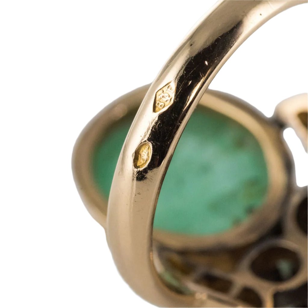 Bague duchesse émeraude cabochon et diamants - Castafiore