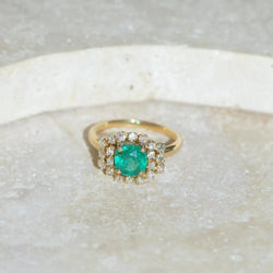 Bague Emeraude 1,52 Cts et Diamants sur Or Jaune - Castafiore