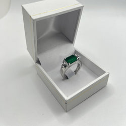 Bague ÉMERAUDE 2,40 ct et diamants en or blanc - Castafiore