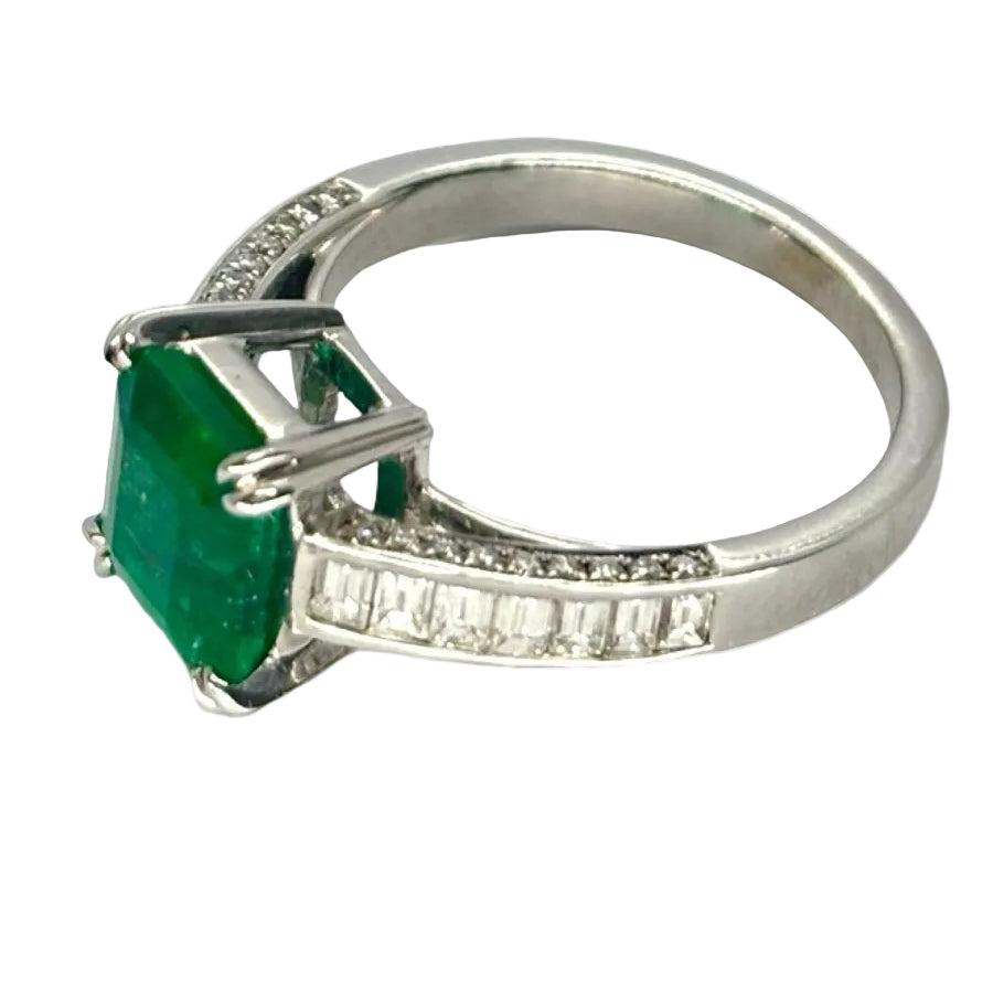 Bague ÉMERAUDE 3 ct en or blanc et diamants - Castafiore