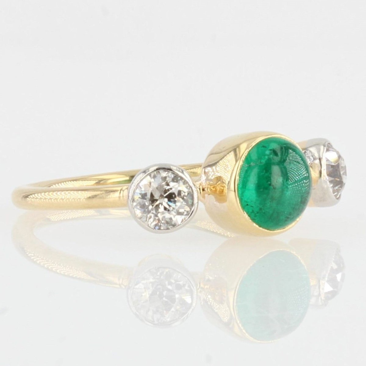 Bague émeraude cabochon et diamants - Castafiore