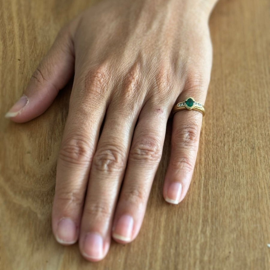 Bague ÉMERAUDE Diamants en or jaune - Castafiore