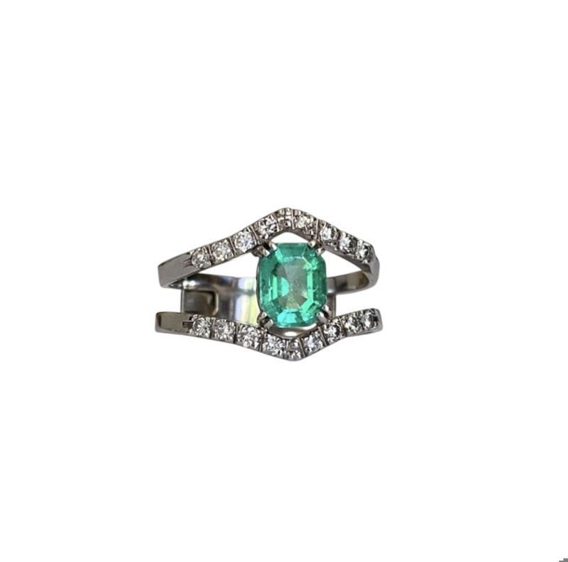 Bague Émeraude en or blanc et diamants - Castafiore