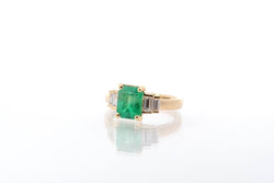 Bague émeraude et diamants en or jaune - Castafiore