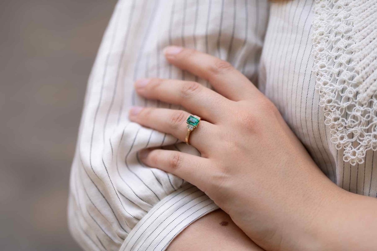 Bague émeraude et diamants princesses - Castafiore