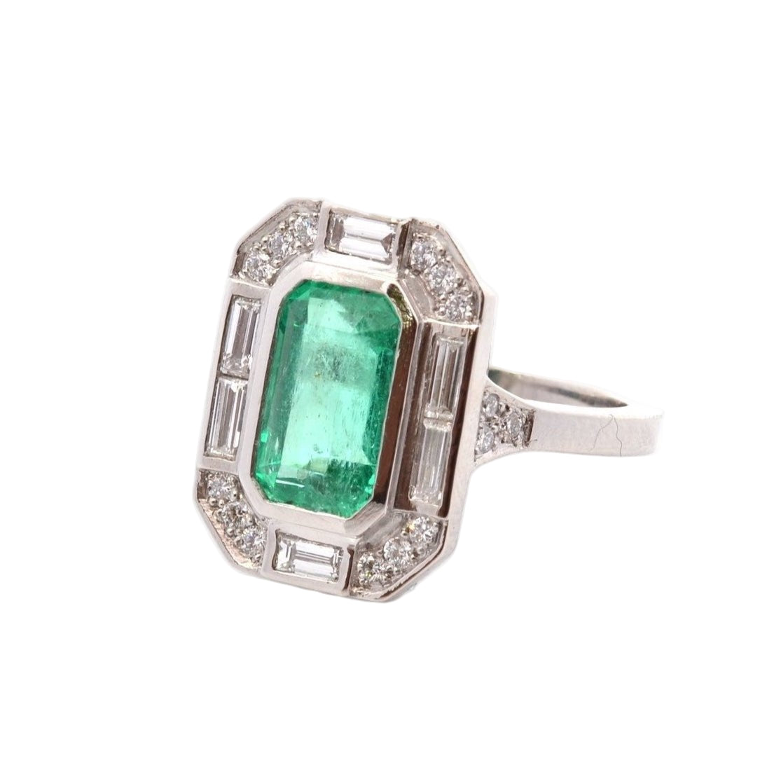 Bague ÉMERAUDE Vintage en platine et diamants - Castafiore