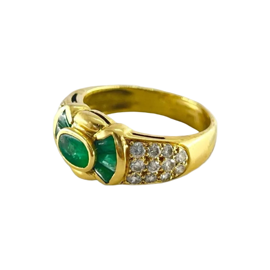 Bague Émeraudes et diamants en or jaune - Castafiore