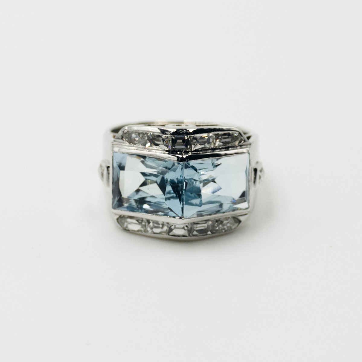 Bague en aigue - marine - Castafiore