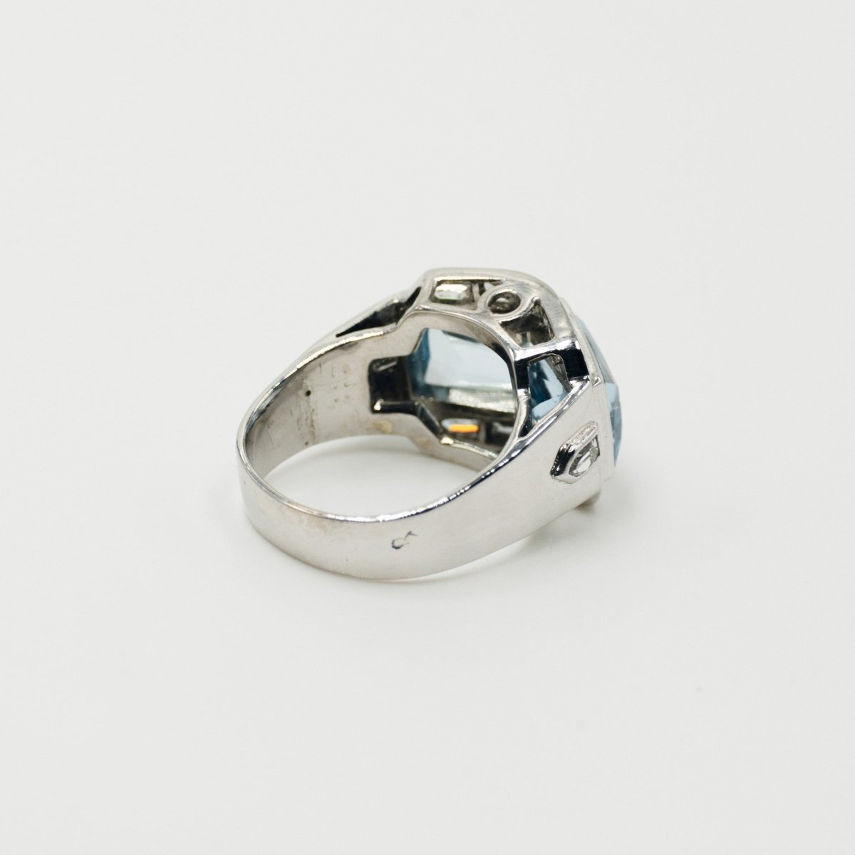 Bague en aigue - marine - Castafiore