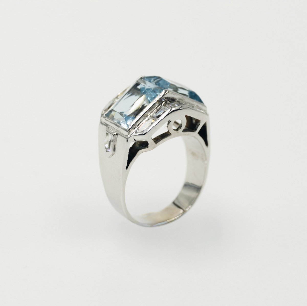 Bague en aigue - marine - Castafiore