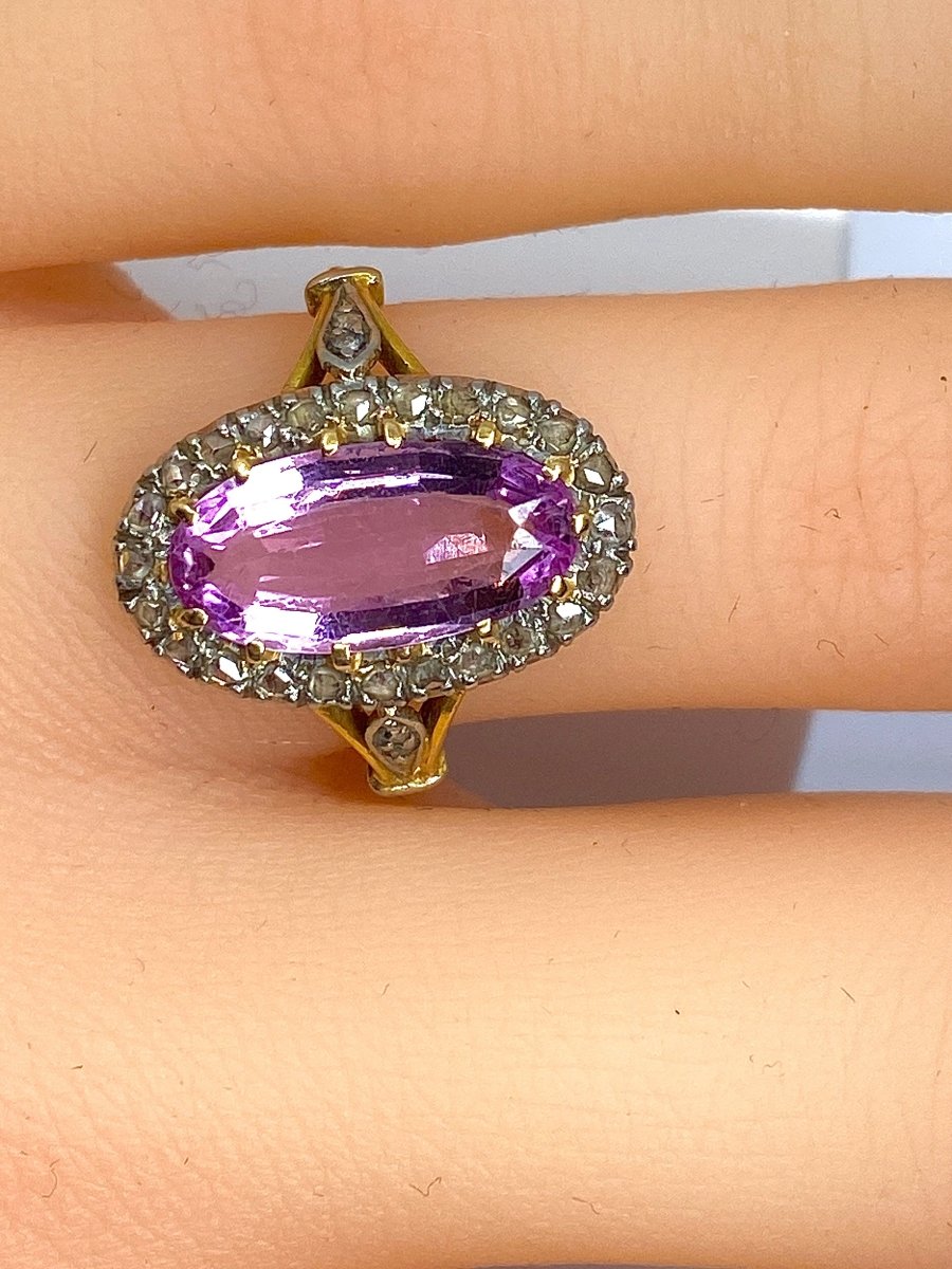 Bague en or 18 carats en topaze rose et diamants . Epoque Napoléon III - Castafiore
