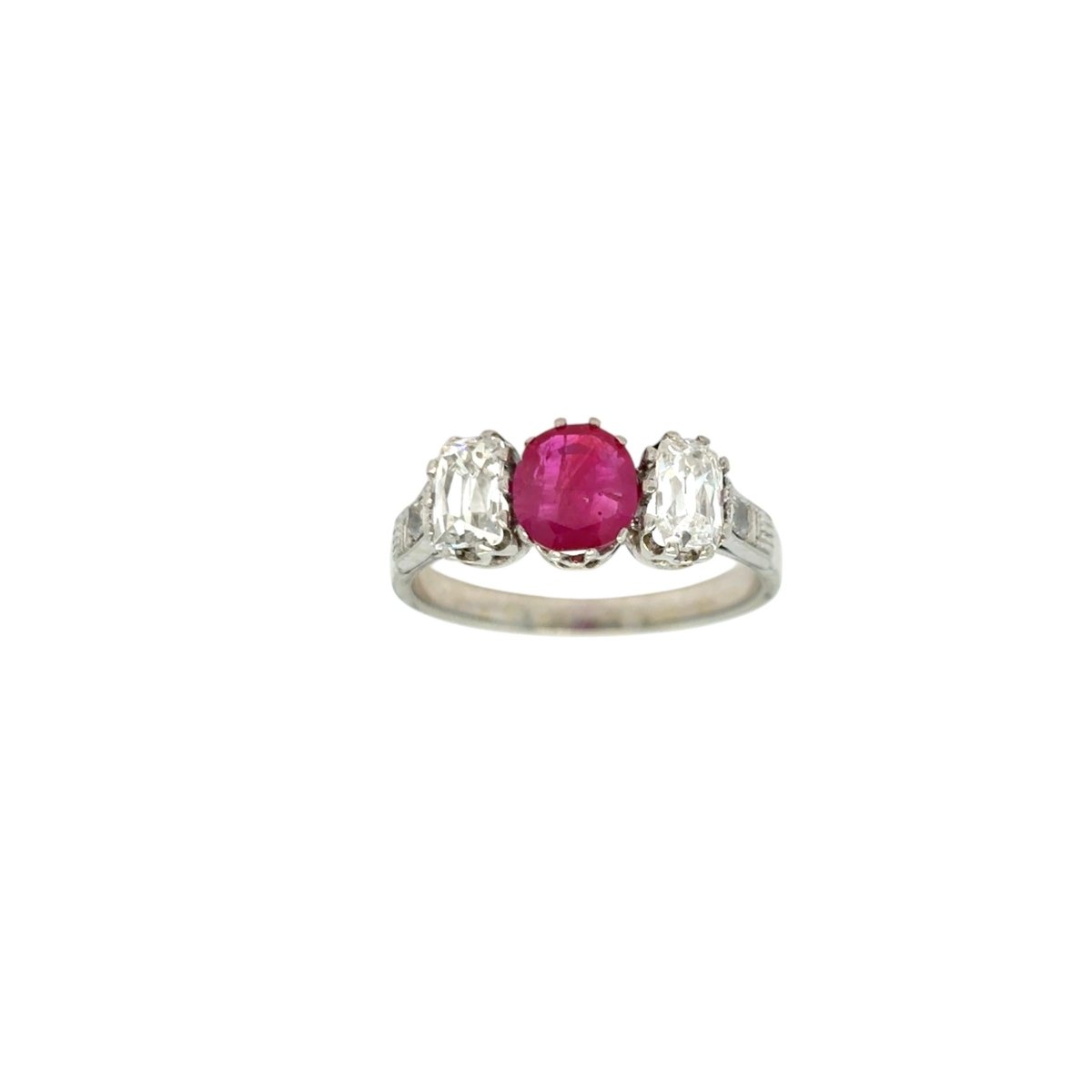Bague en or Art déco certifiée rubis birman non chauffé diamant - Castafiore