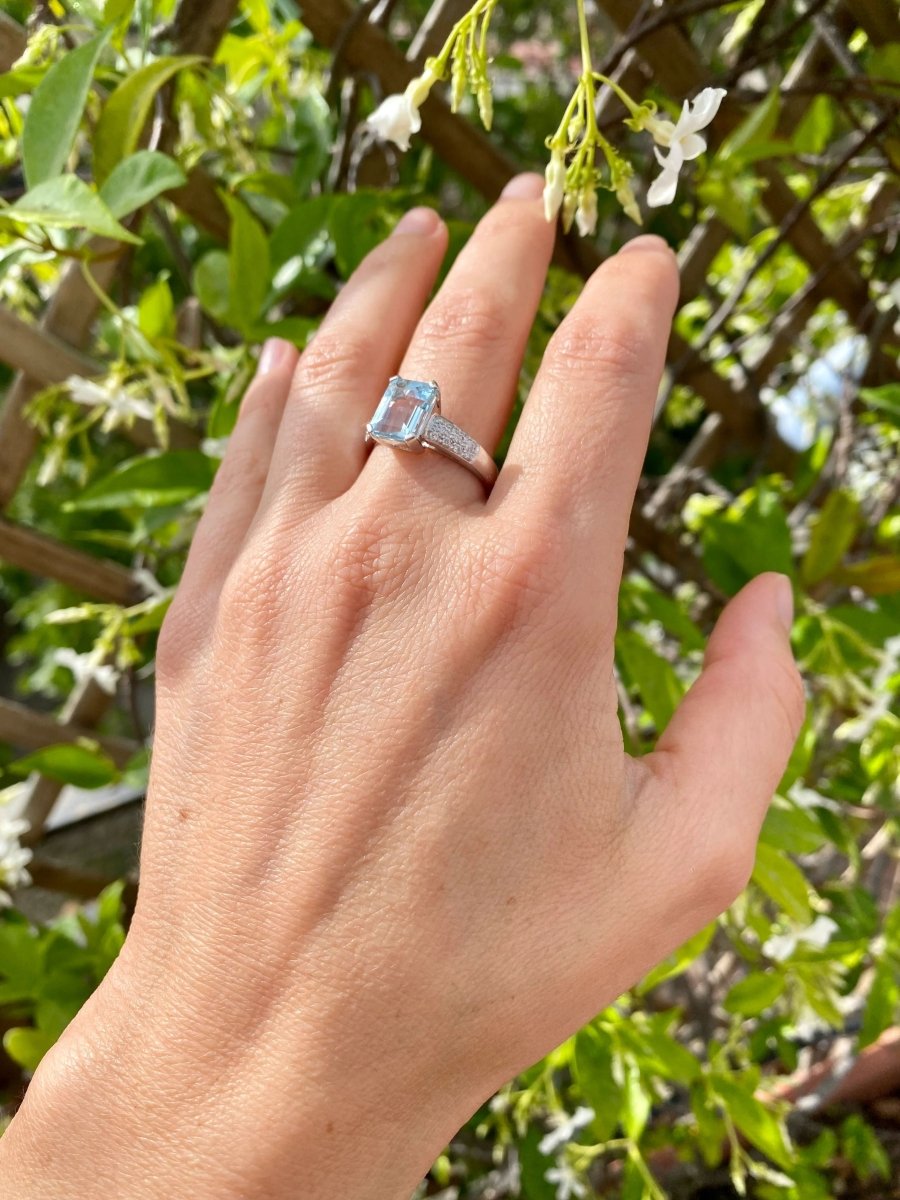 Bague en or avec aigue - marine et diamant de 2,5 carats - Castafiore