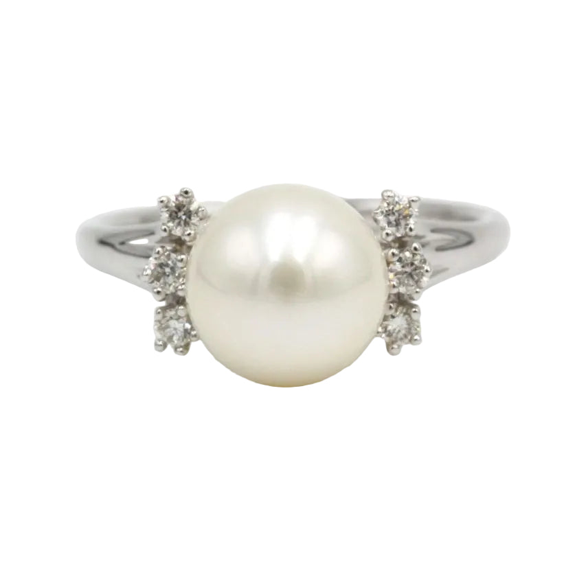 Bague en or blanc, diamants et perle - Castafiore