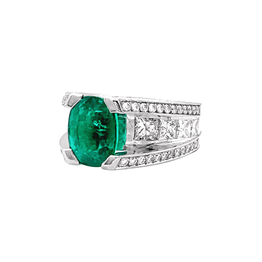 Bague en or blanc, émeraude et diamants - Castafiore