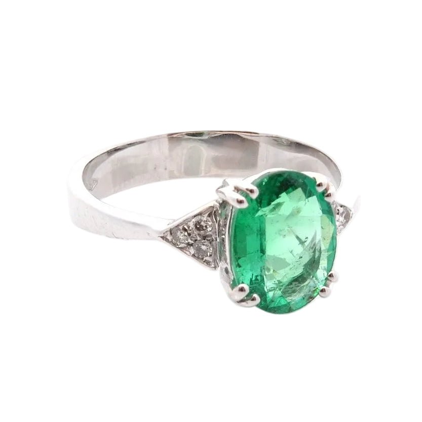 Bague en or blanc, émeraude et diamants - Castafiore