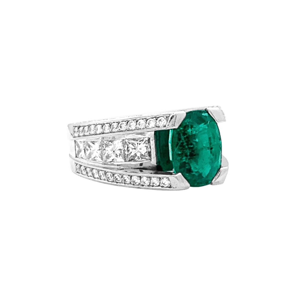 Bague en or blanc, émeraude et diamants - Castafiore