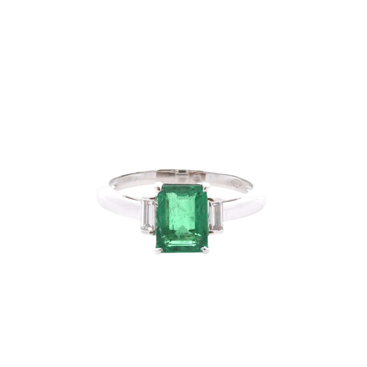 Bague en or blanc, émeraude et diamants - Castafiore