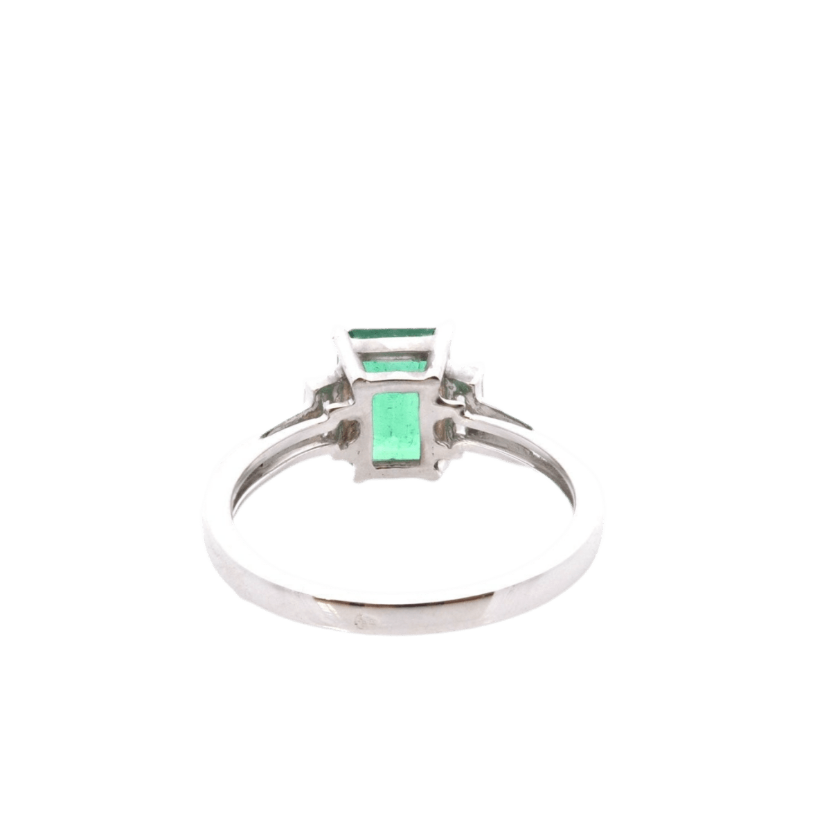 Bague en or blanc, émeraude et diamants - Castafiore