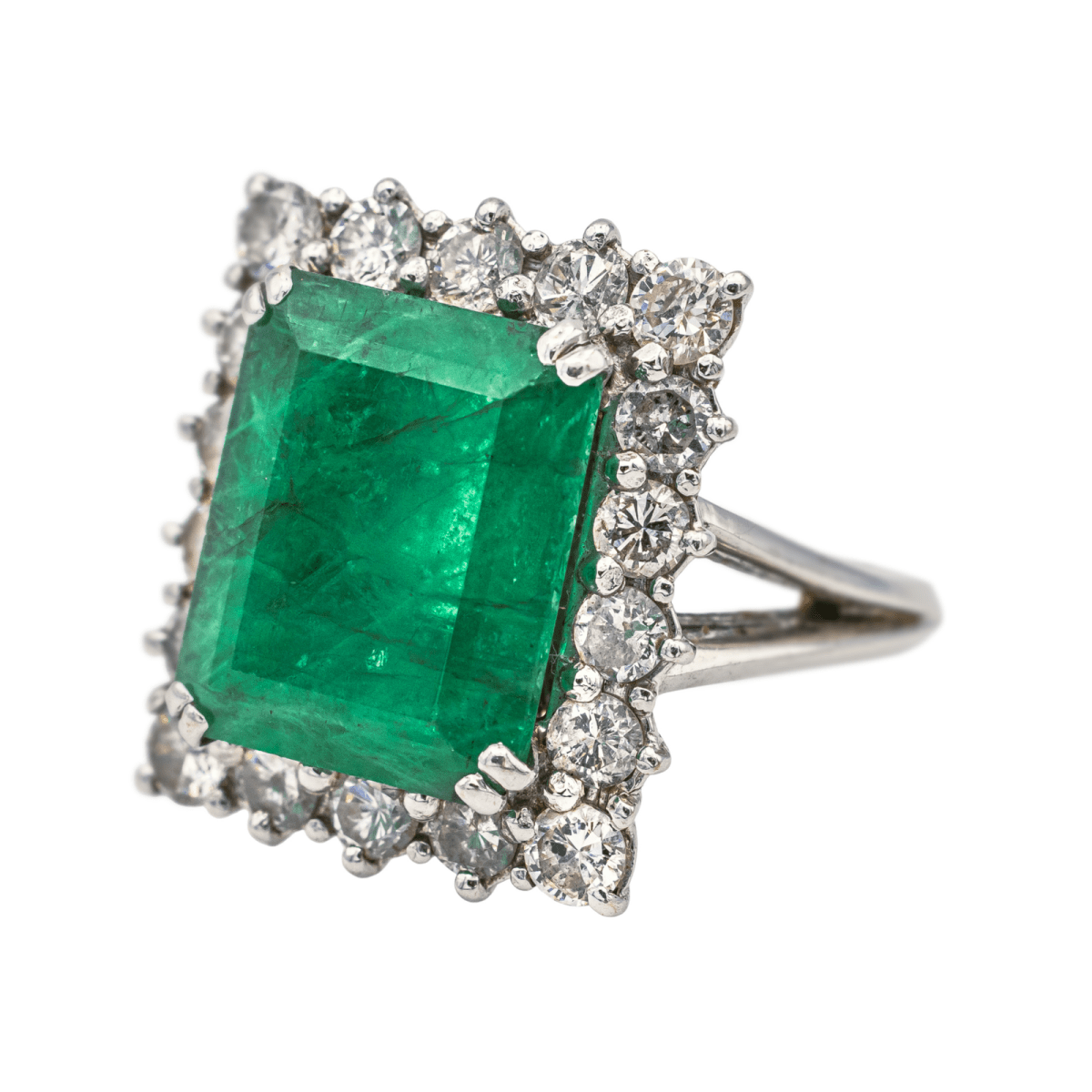 Bague en or blanc, émeraude et diamants - Castafiore